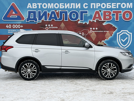 Mitsubishi Outlander Intense+, 2018 года, пробег 148000 км