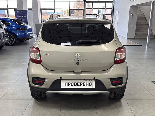 Renault Sandero Confort, 2018 года, пробег 76000 км