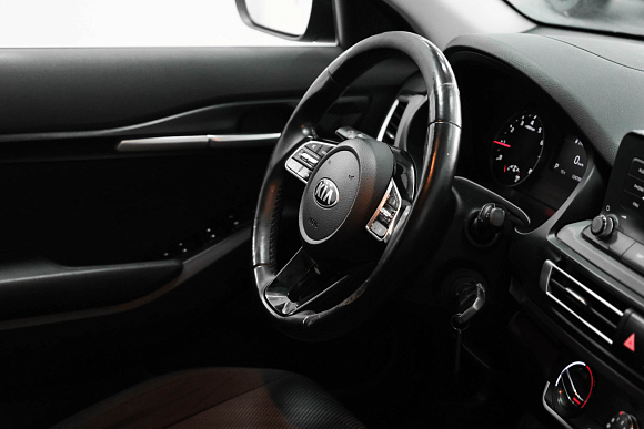 Kia Seltos Comfort, 2021 года, пробег 124700 км