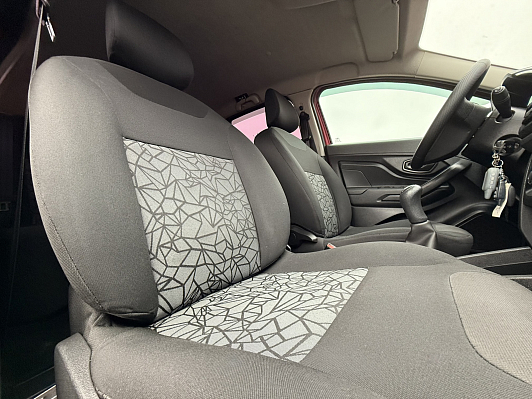 Lada (ВАЗ) XRAY Comfort, 2017 года, пробег 126000 км