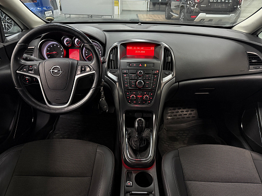 Opel Astra Cosmo, 2011 года, пробег 171000 км