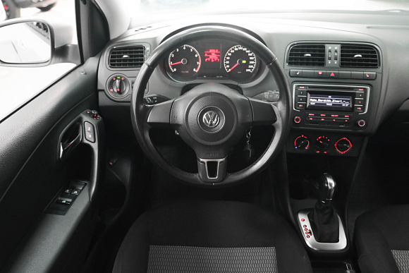 Volkswagen Polo Comfortline, 2014 года, пробег 88200 км