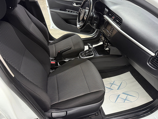 Kia Rio Luxe, 2018 года, пробег 125338 км