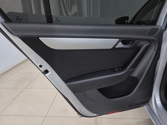Volkswagen Passat Trendline, 2013 года, пробег 173906 км