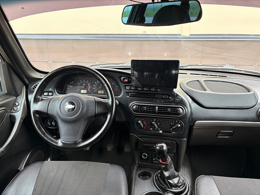 Chevrolet Niva GLC, 2010 года, пробег 150983 км