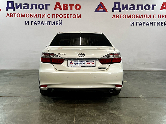 Toyota Camry Exclusive, 2018 года, пробег 181000 км