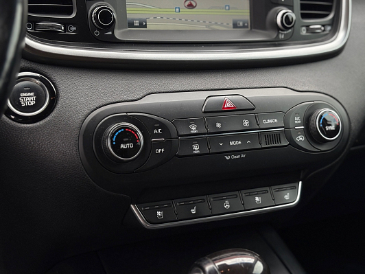 Kia Sorento Prestige 2015, 2016 года, пробег 267000 км