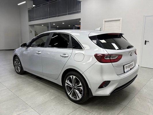 Kia Ceed Luxe, 2019 года, пробег 156054 км