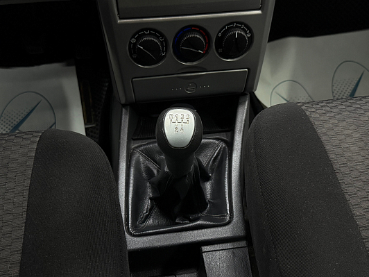 Lada (ВАЗ) Priora, 2013 года, пробег 126281 км