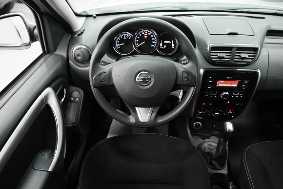 Nissan Terrano Elegance, 2019 года, пробег 20000 км