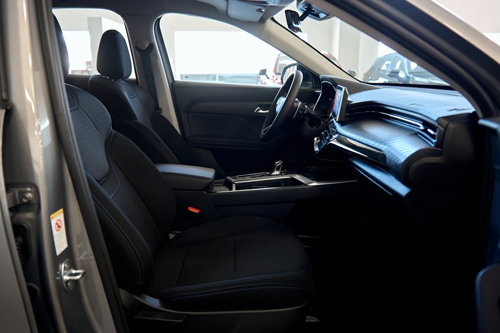 Haval Jolion Премиум, серый