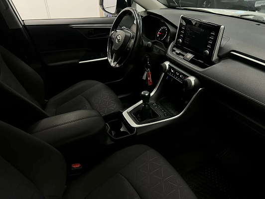 Toyota RAV4 Стандарт, 2020 года, пробег 110000 км