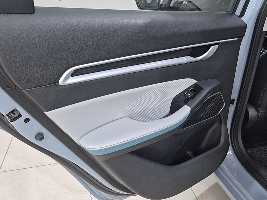 Geely Emgrand Flagship, 2023 года, пробег 40970 км