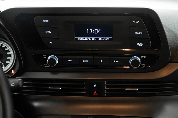 Hyundai i20 Active, 2023 года, пробег 25000 км