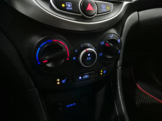 Hyundai Solaris Active, 2014 года, пробег 195945 км