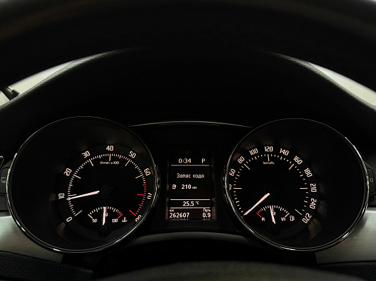 Skoda Superb Ambition, 2014 года, пробег 262601 км