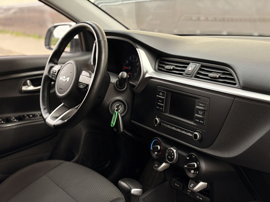 Kia Rio Comfort, 2022 года, пробег 48715 км