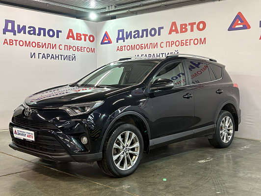 Toyota RAV4 Престиж, 2017 года, пробег 156000 км