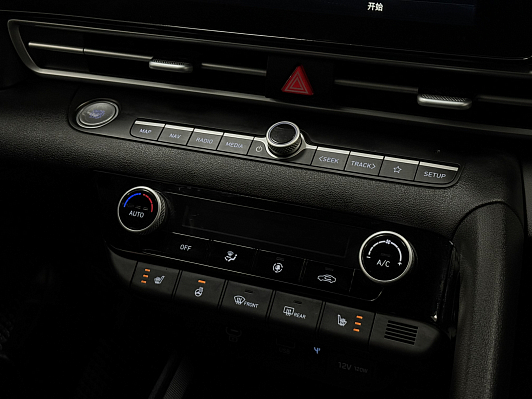 Hyundai Elantra LUX, 2024 года, пробег 36700 км