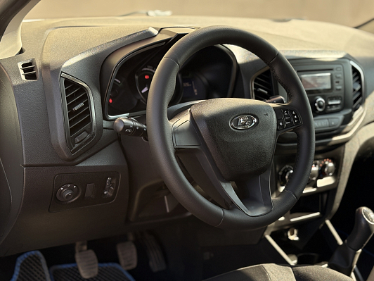 Lada (ВАЗ) XRAY Comfort, 2017 года, пробег 188800 км