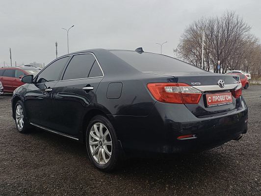 Toyota Camry, 2013 года, пробег 192972 км