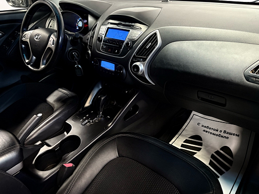 Hyundai ix35 Comfort + Navi, 2012 года, пробег 211800 км