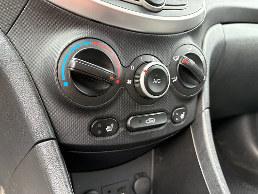Hyundai Solaris Active, 2013 года, пробег 171127 км