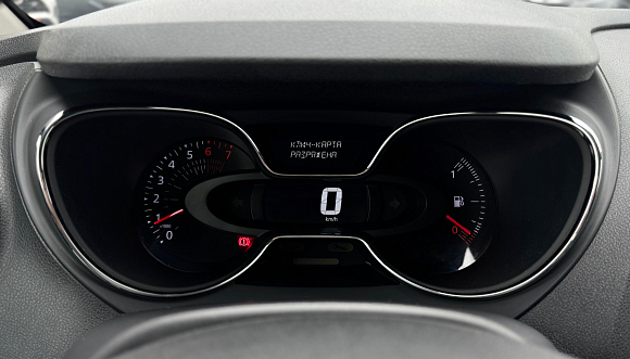 Renault Kaptur Drive, 2017 года, пробег 72540 км