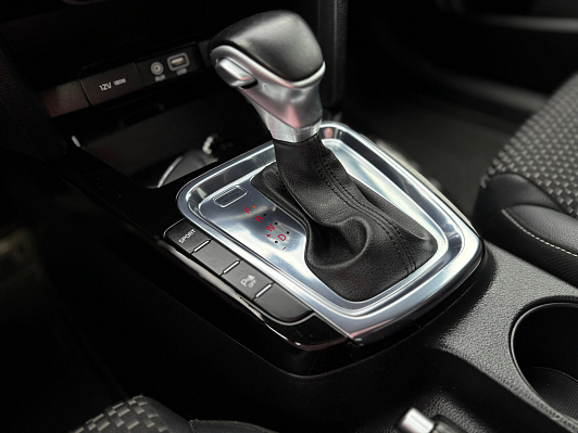 Kia Ceed Prestige, 2019 года, пробег 59816 км