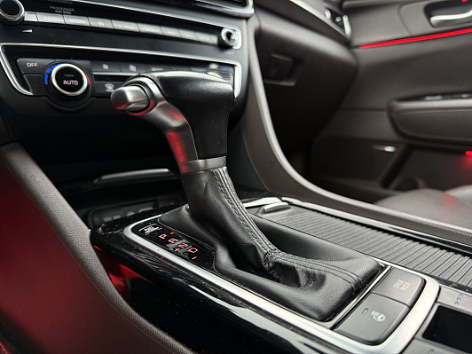 Kia Optima Prestige, 2018 года, пробег 141838 км