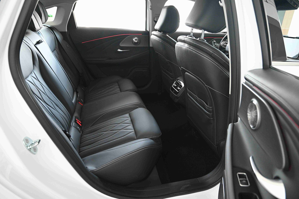 Chery Arrizo 8 Active, белый