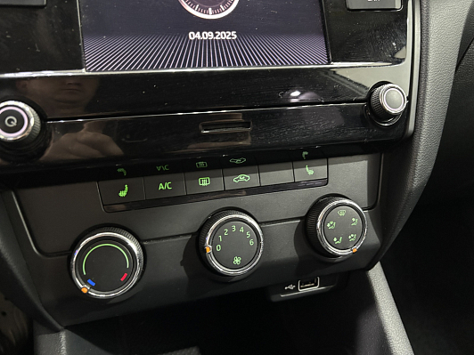 Skoda Octavia Active, 2019 года, пробег 124113 км