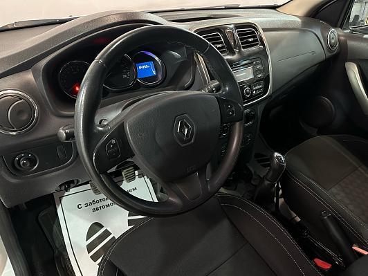 Renault Sandero Confort, 2016 года, пробег 140000 км