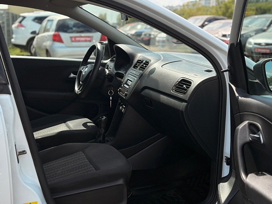 Volkswagen Polo Trendline, 2019 года, пробег 67468 км