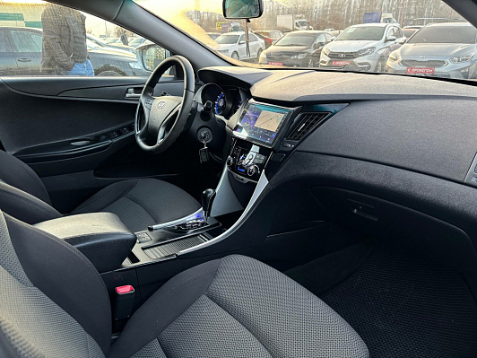 Hyundai Sonata Comfort, 2012 года, пробег 227707 км
