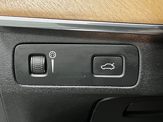 Volvo XC90, 2015 года, пробег 97023 км