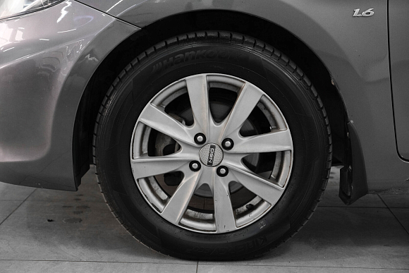 Hyundai Solaris Dynamic, 2012 года, пробег 190000 км