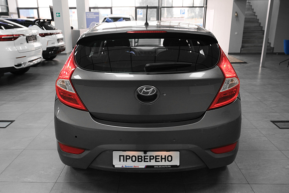 Hyundai Solaris Dynamic, 2012 года, пробег 190000 км