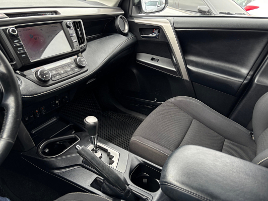 Toyota RAV4 Adventure, 2018 года, пробег 162309 км