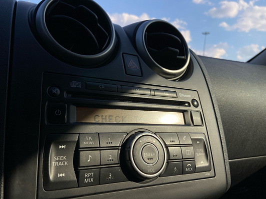 Nissan Qashqai SE, 2012 года, пробег 240000 км