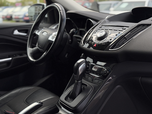 Ford Kuga Titanium, 2014 года, пробег 174312 км