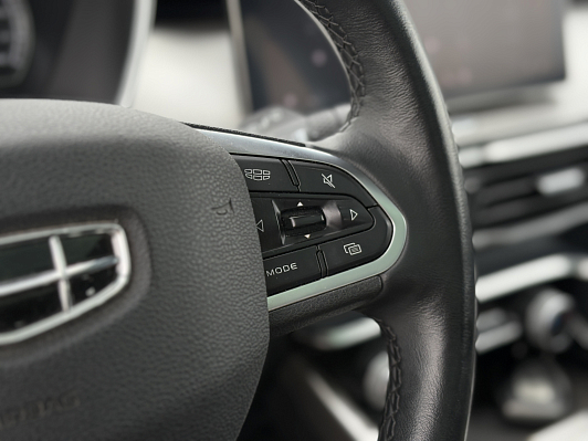 Geely Coolray Luxury, 2021 года, пробег 62244 км