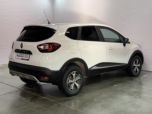 Renault Kaptur Life, 2018 года, пробег 140000 км