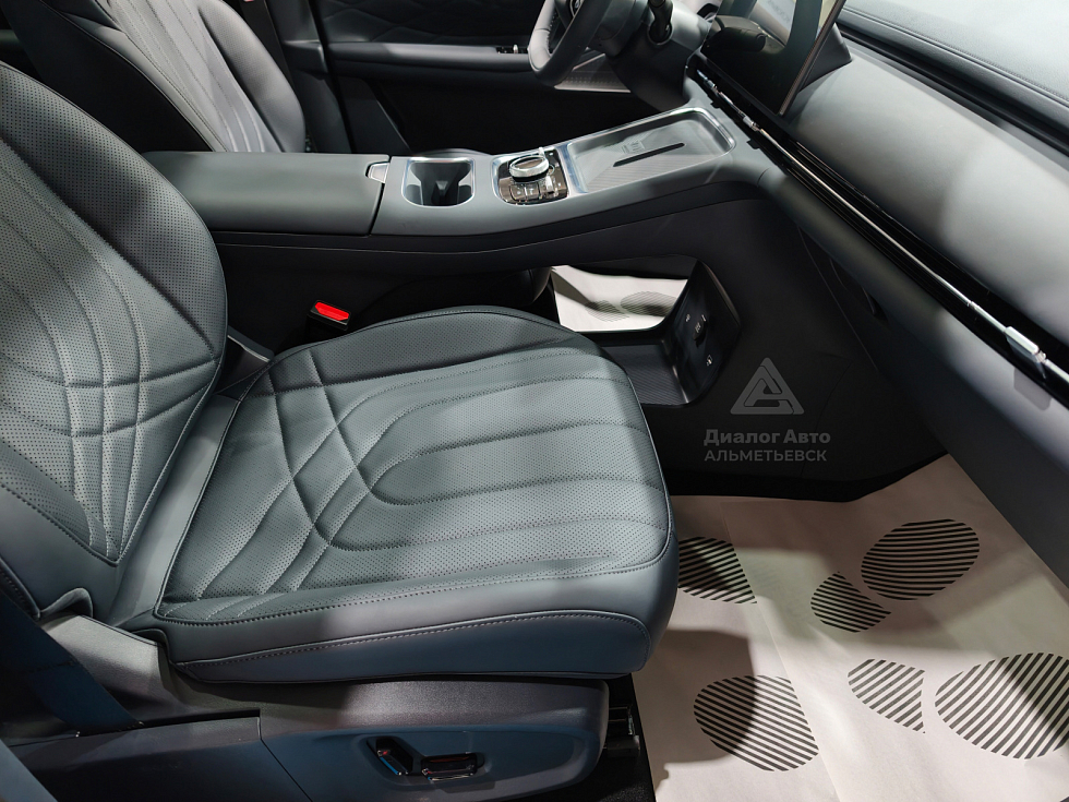 Geely EX5 EM-i Макс, черный