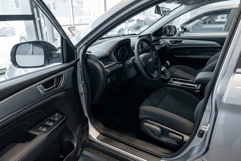 Haval M6 Старт, серебряный