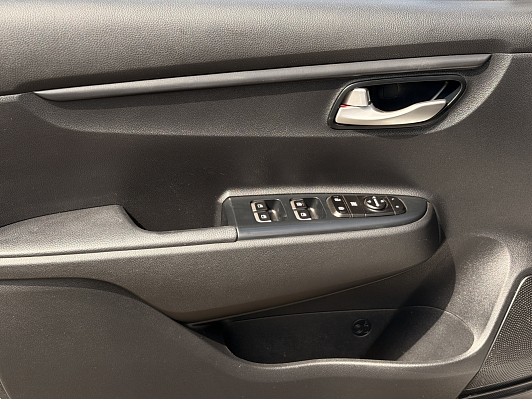 Kia Rio Luxe, 2019 года, пробег 78994 км