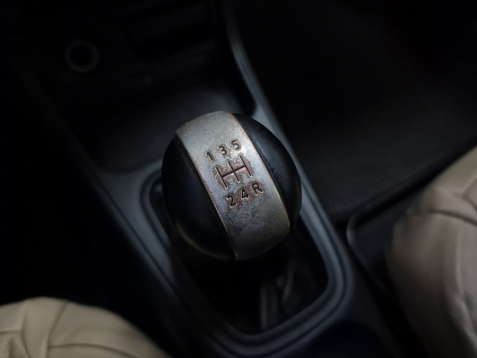 Nissan Almera, 2004 года, пробег 180000 км