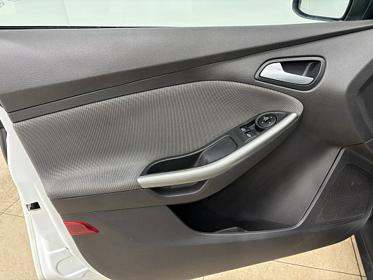 Ford Focus SYNC Edition, 2015 года, пробег 178730 км
