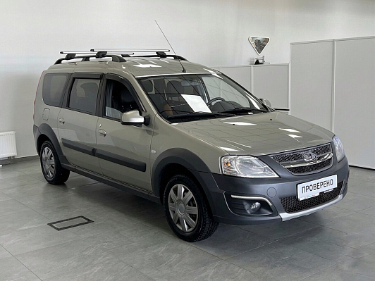 Lada (ВАЗ) Largus Luxe (5 мест), 2018 года, пробег 185005 км