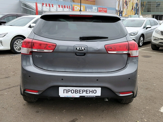 Kia Rio Luxe, 2015 года, пробег 72000 км